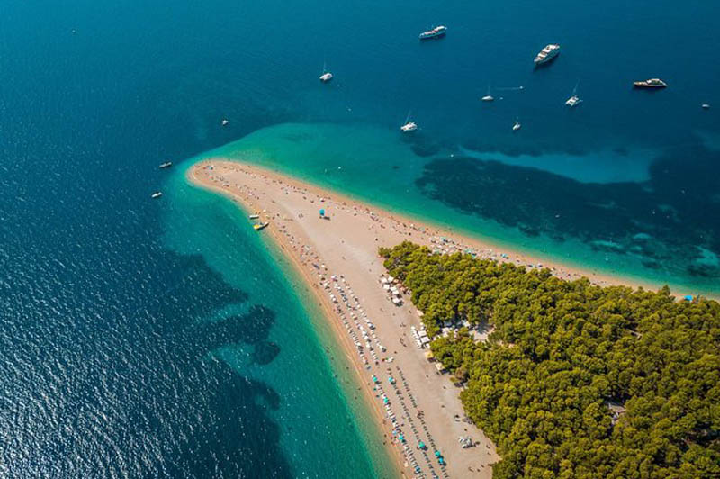 Zlatni Rat Beach